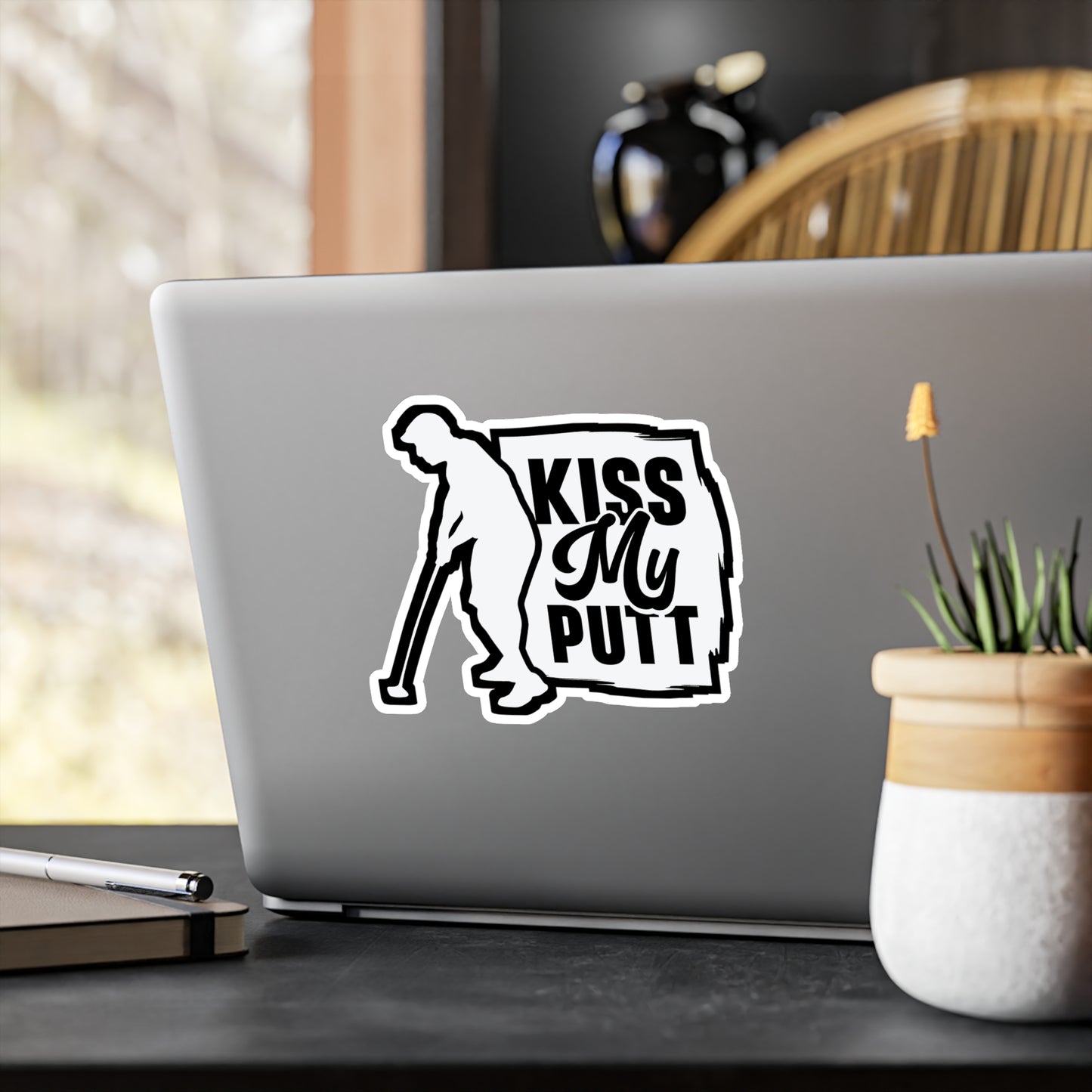 Kiss My Putt - Golf Sticker for Car Window Laptop Sticker. Water Bottle Sticker, Vinyl Golfing Decal, Golfer Sticker - Golf Gift